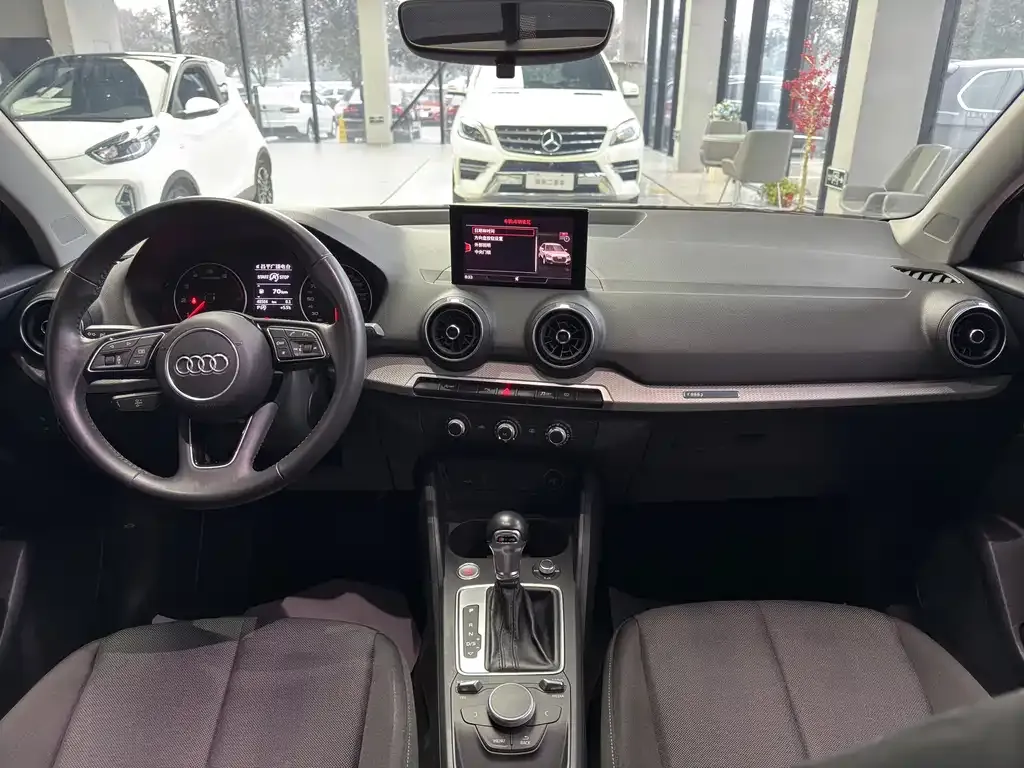 Audi Q2L 2021 из CN, фото 9
