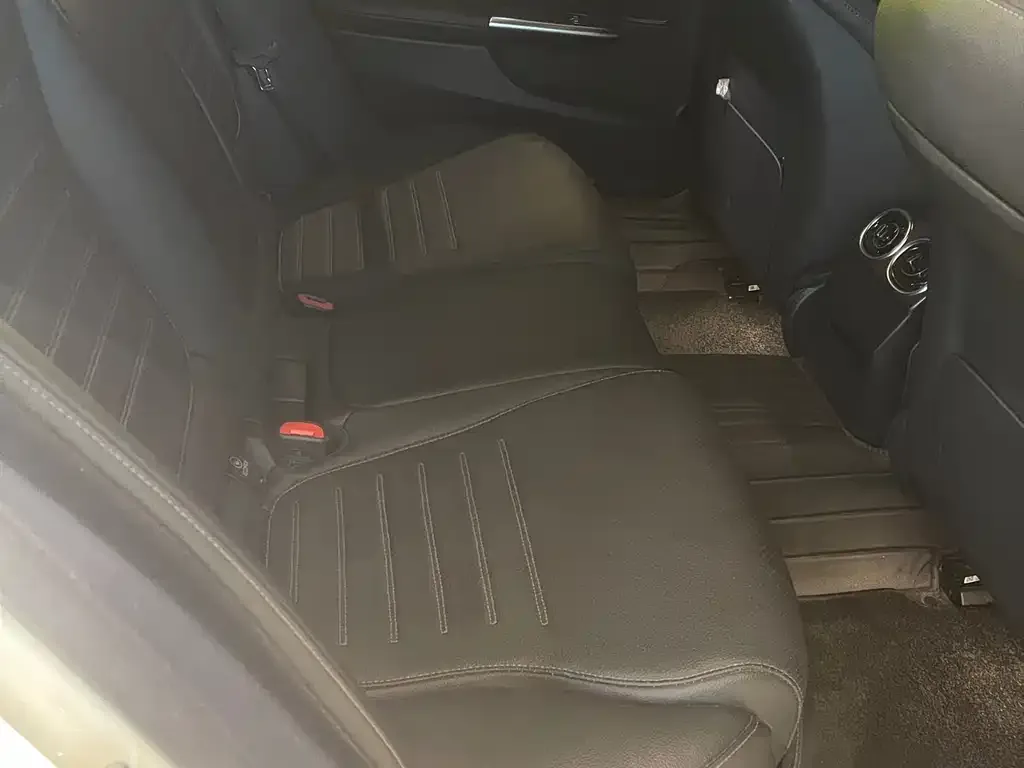 Mercedes-Benz C-Class 2023 из CN, фото 6