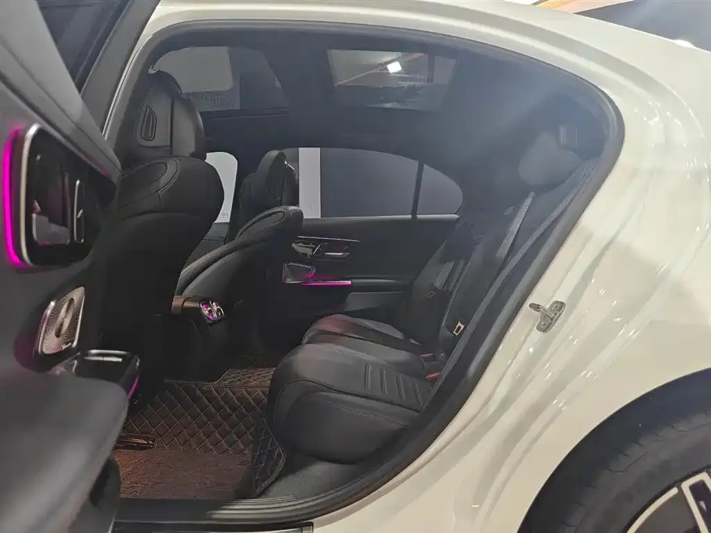 Mercedes-Benz C-Class 2024 из CN, фото 6