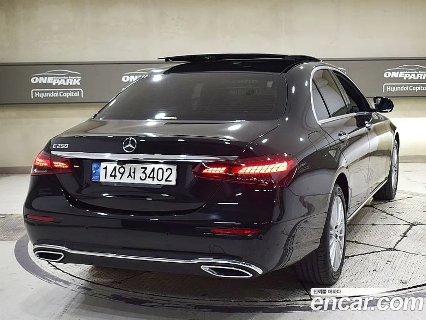 Mercedes-Benz E-Class 2022 из KR, фото 9