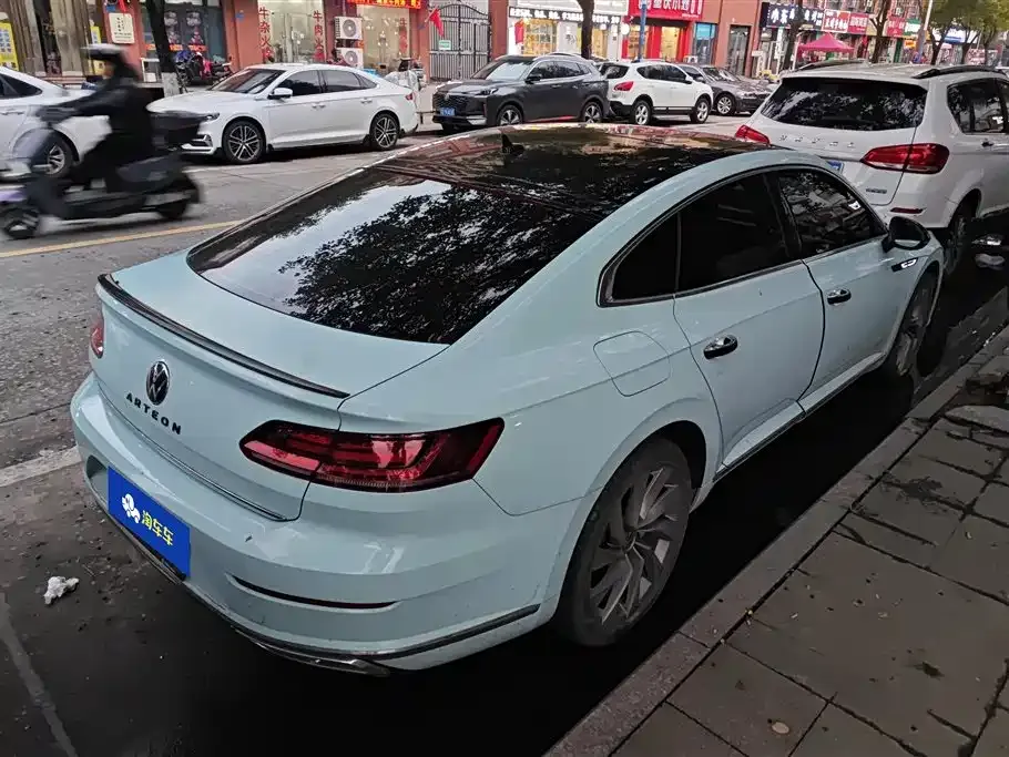Volkswagen CC 2023 из CN, фото 8