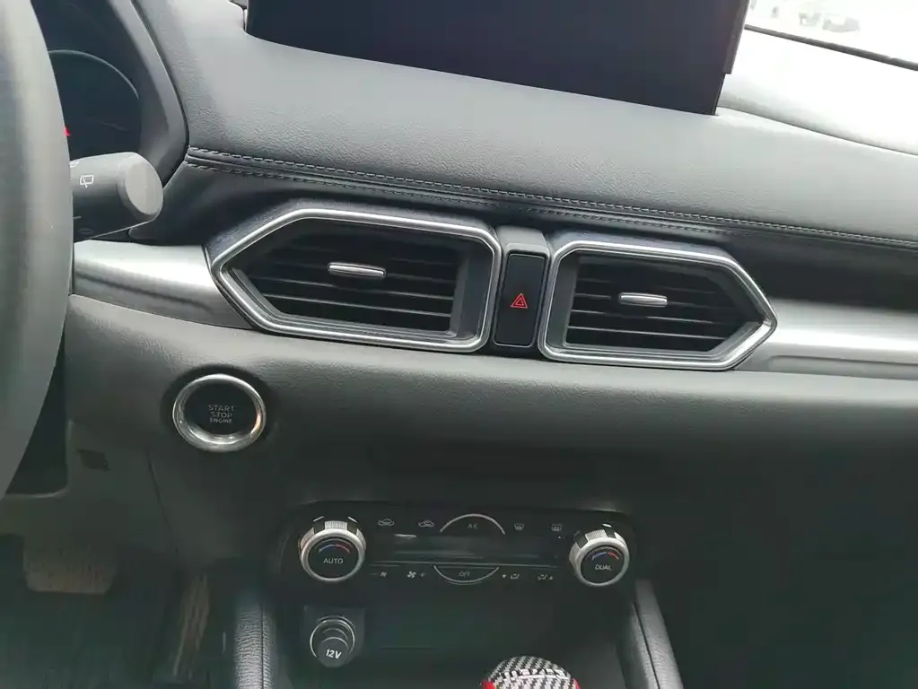Mazda CX-5 2023 из CN, фото 2