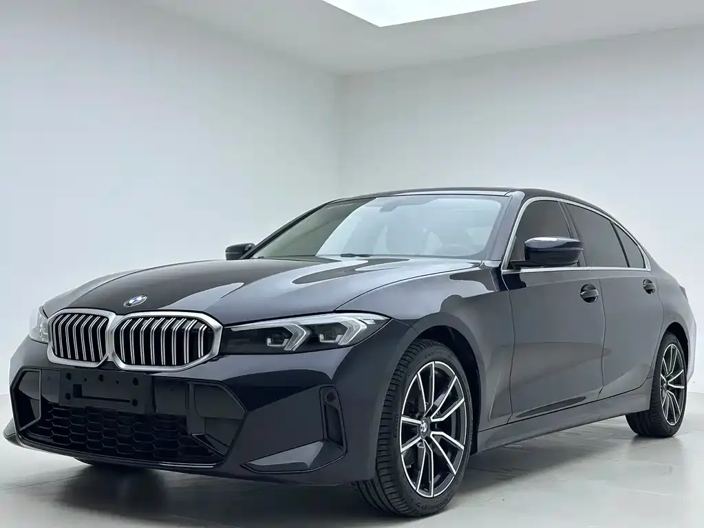 BMW 3 Series 2022 из CN, фото 1