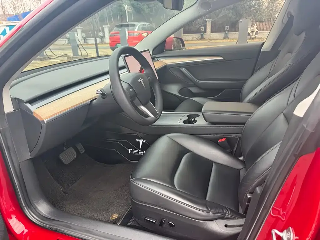 Tesla Model 3 2023 из CN, фото 2