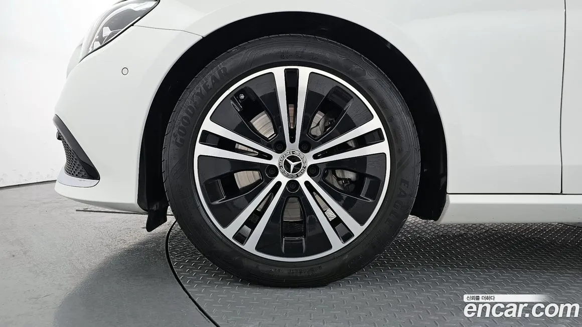 Mercedes-Benz E-Class 2021 из KR, фото 5