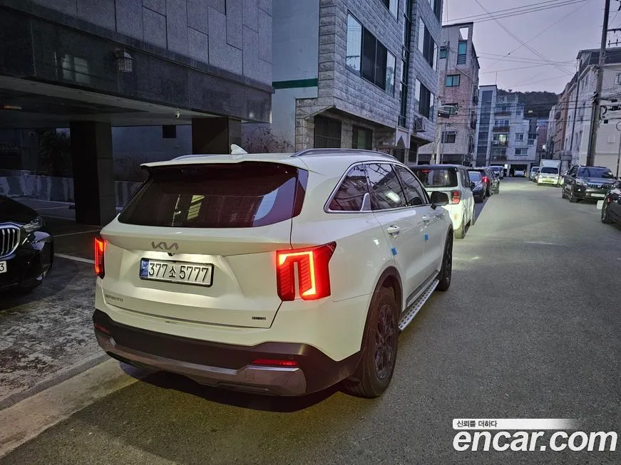 Kia Sorento — фото 4