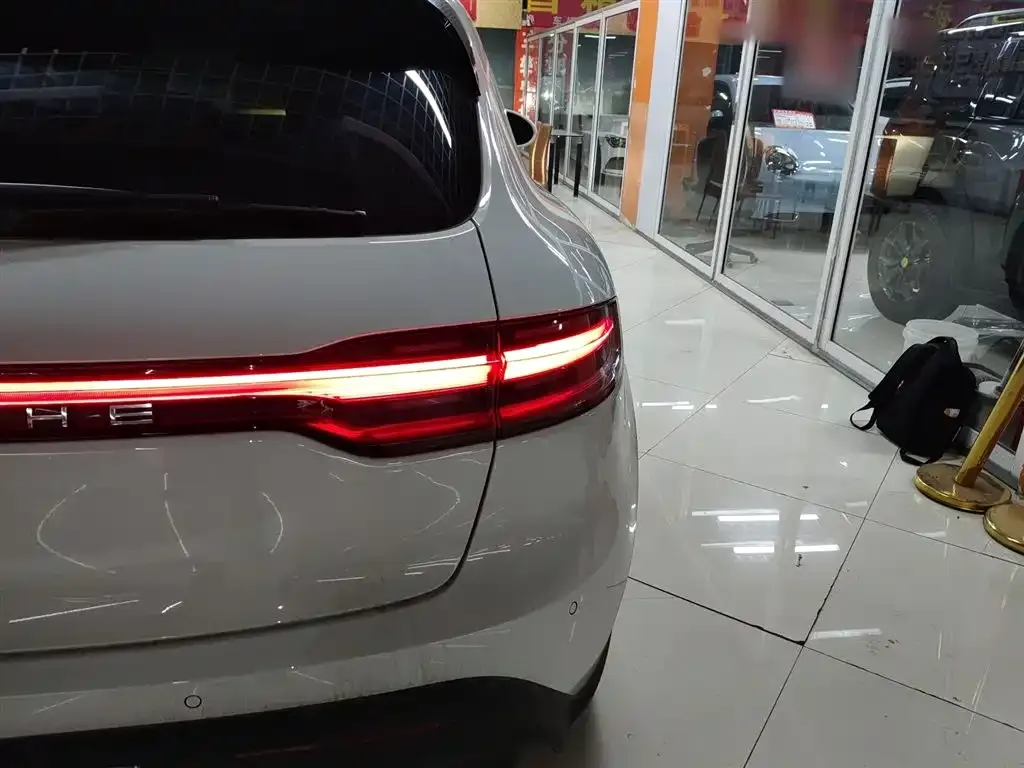 Porsche Macan 2025 из CN, фото 3