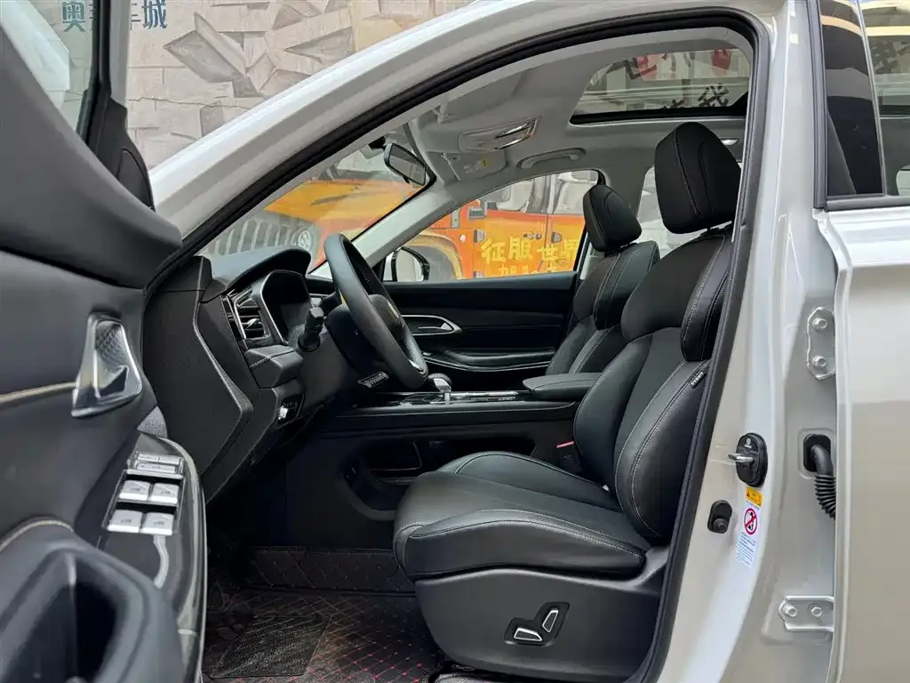 Changan CS75 2025 из CN, фото 6