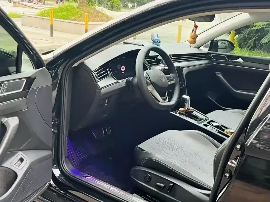 Volkswagen Magotan 2022 из CN, фото 4