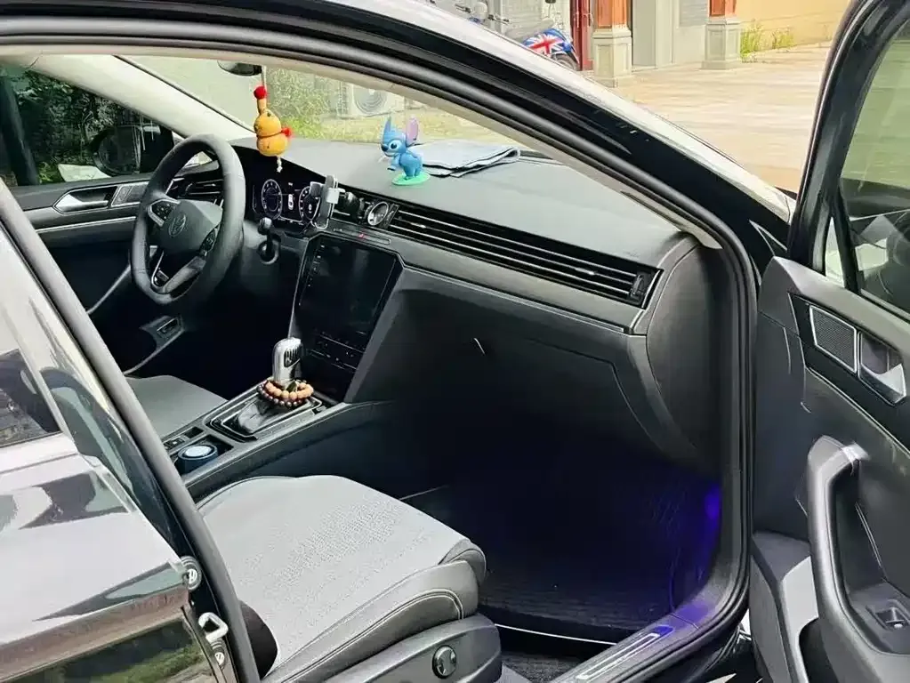 Volkswagen Magotan 2022 из CN, фото 2