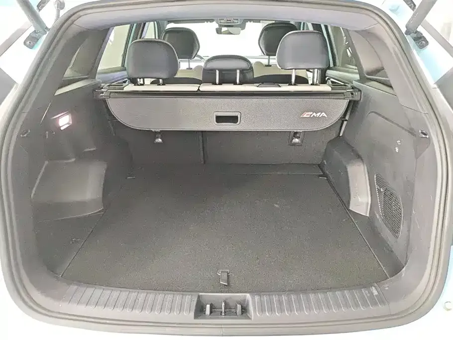 Geely Boyue L 2023 из CN, фото 2