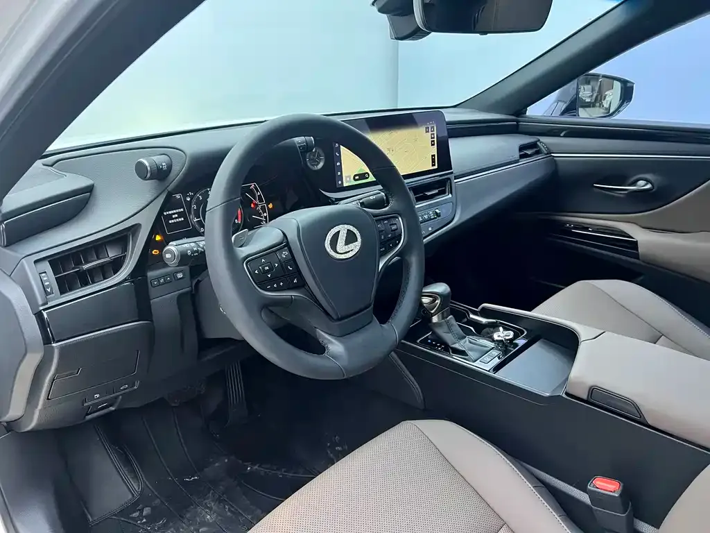 Lexus ES 2023 из CN, фото 8