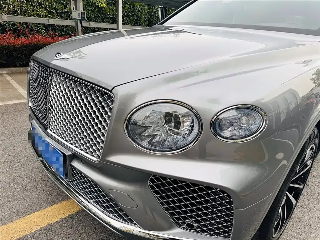 Bentley Bentayga 2021 из CN, фото 9