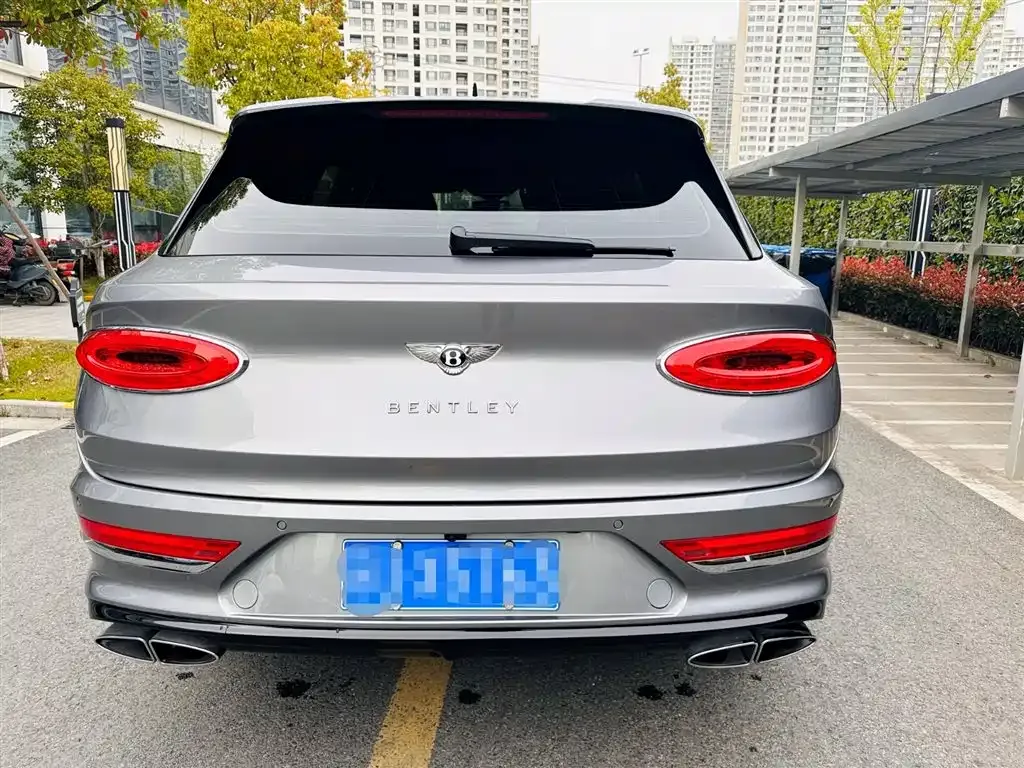 Bentley Bentayga 2021 из CN, фото 3