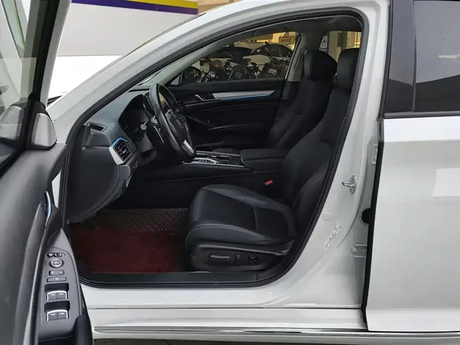 Honda Accord 2023 из CN, фото 10