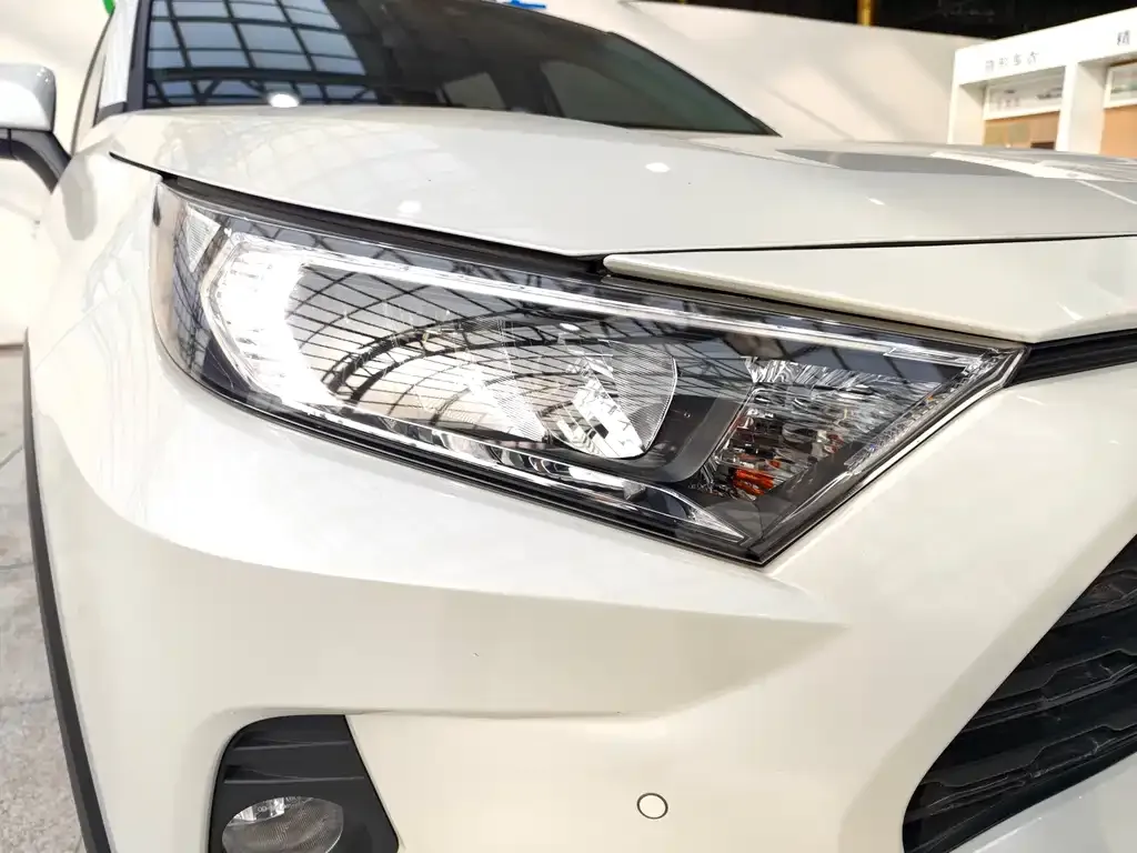 Toyota RAV4 2022 из CN, фото 8