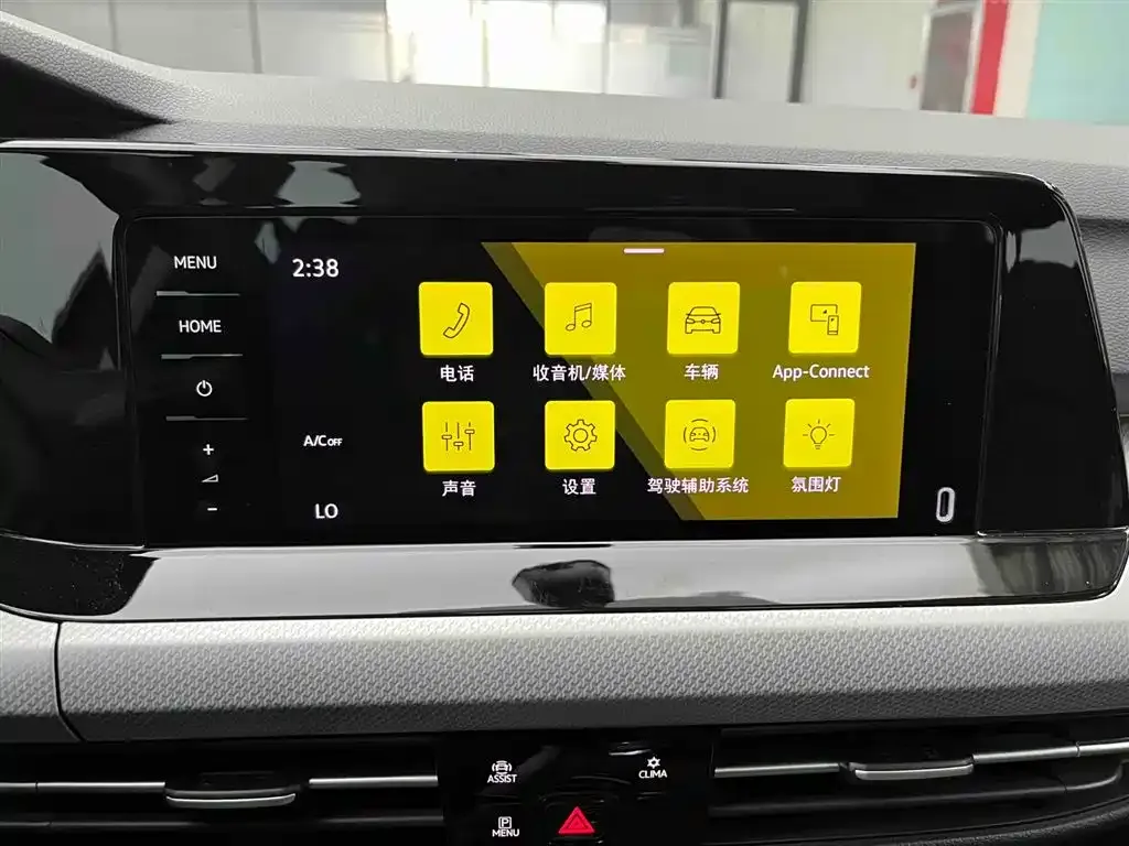 Volkswagen Golf 2021 из CN, фото 4