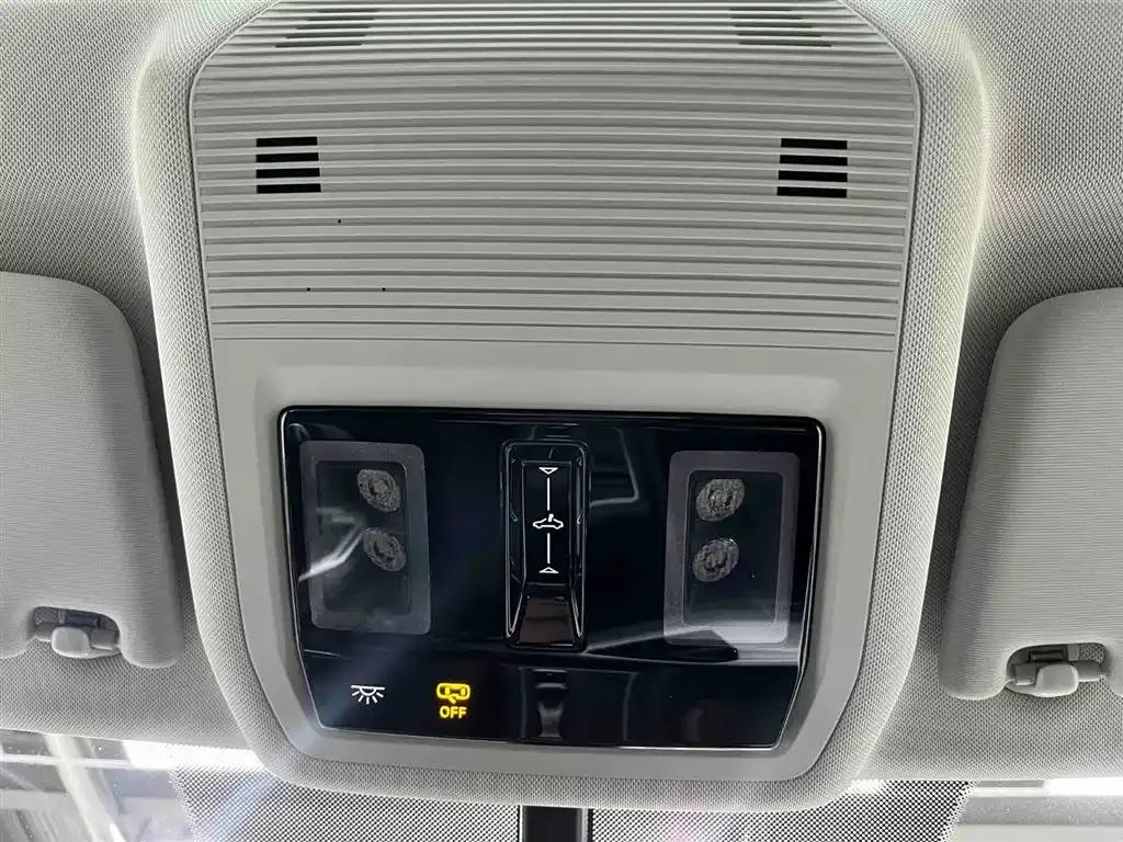Volkswagen Golf 2021 из CN, фото 10
