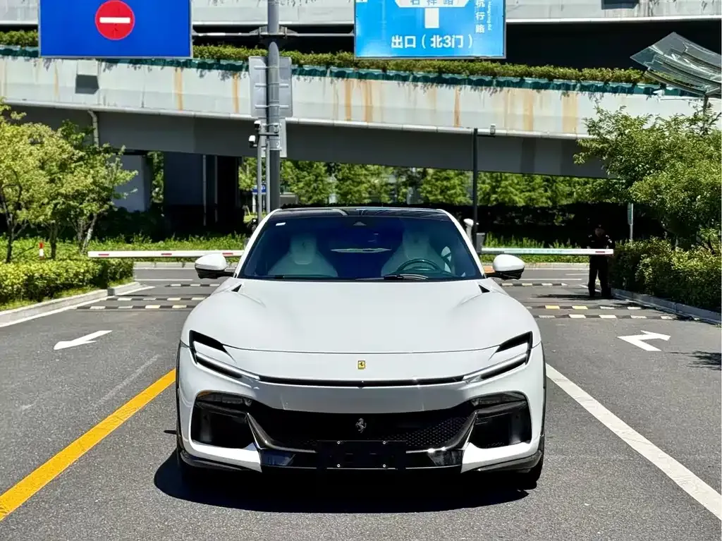 Ferrari Purosangue 2025 из CN, фото 1