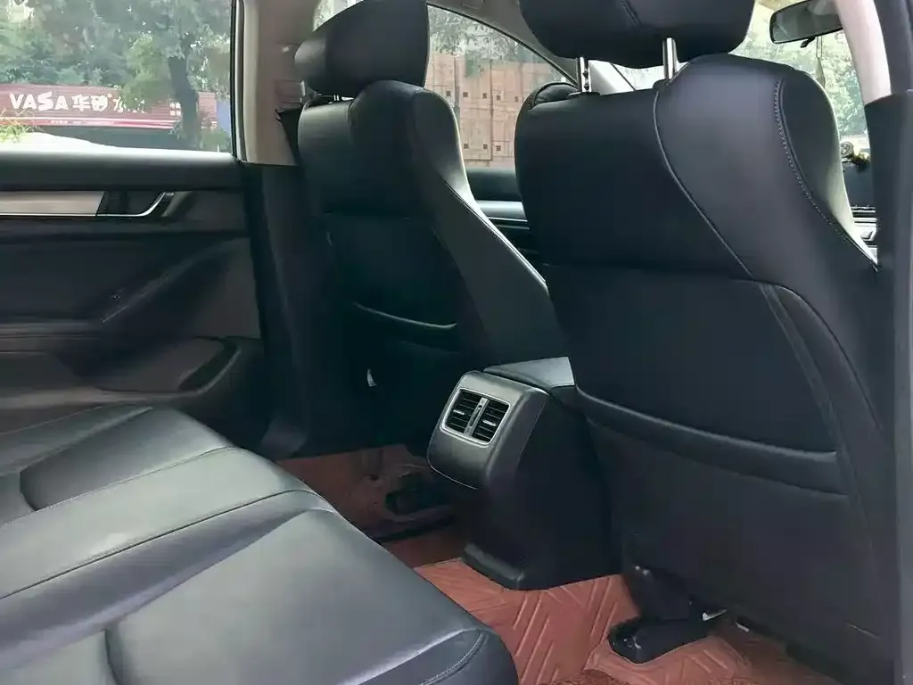 Honda Accord 2021 из CN, фото 2