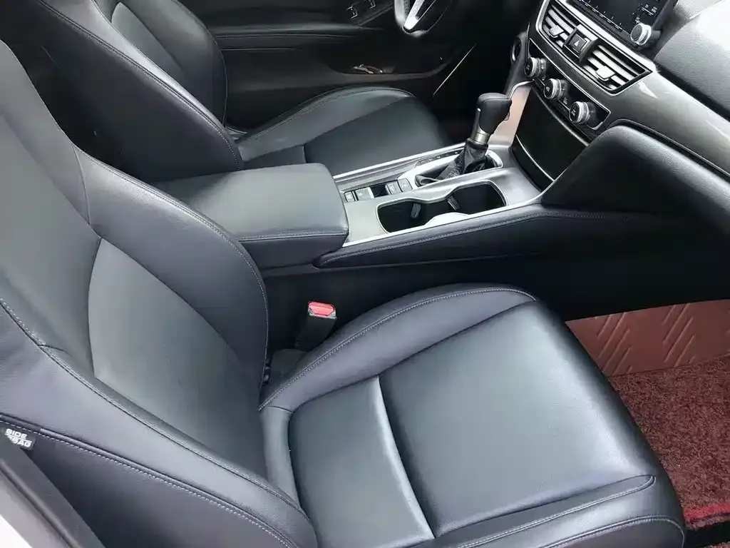 Honda Accord 2021 из CN, фото 4