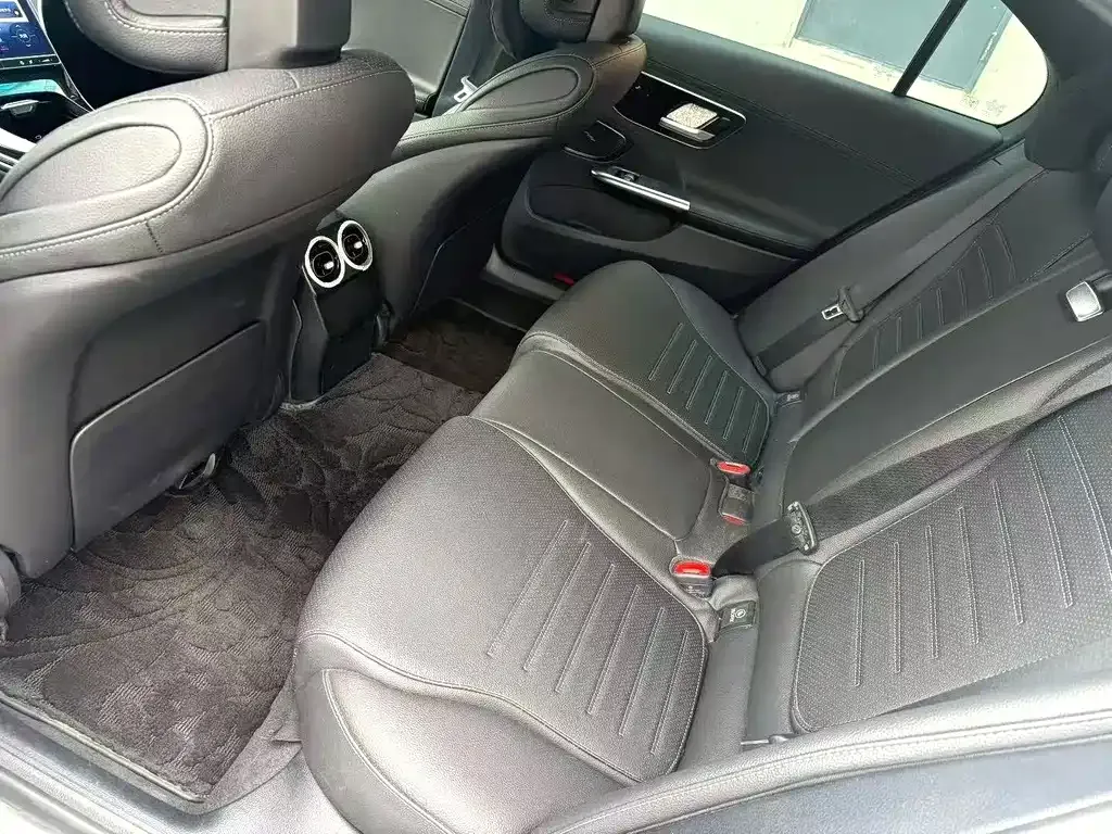 Mercedes-Benz C-Class 2023 из CN, фото 4