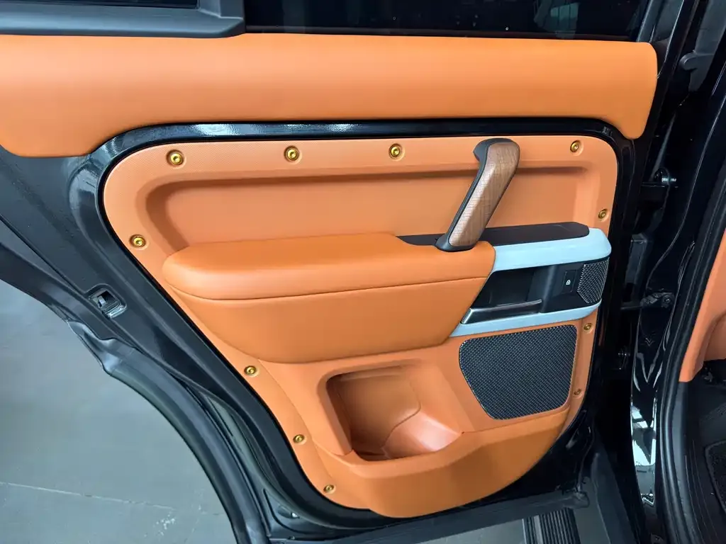 Land Rover Defender 2022 из CN, фото 9