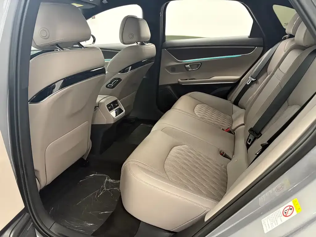 BYD Han 2025 из CN, фото 4