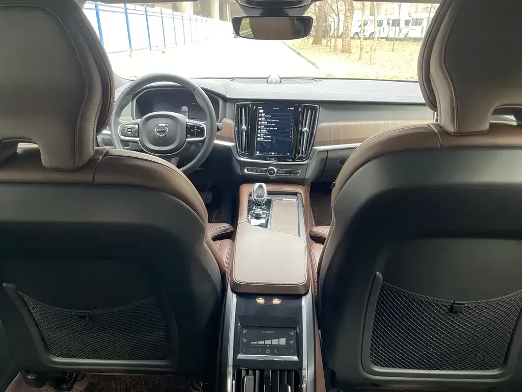 Volvo S90 2023 из CN, фото 5