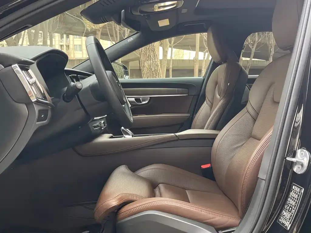 Volvo S90 2023 из CN, фото 10