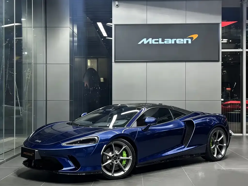 McLaren GT