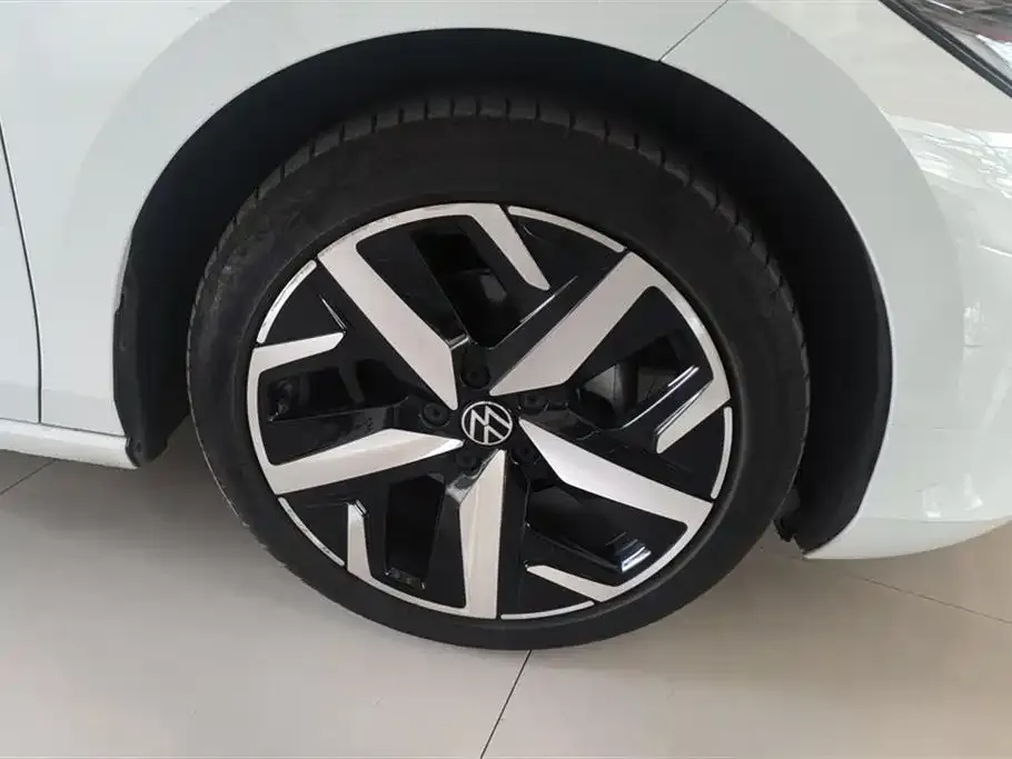 Volkswagen Lamando 2024 из CN, фото 4