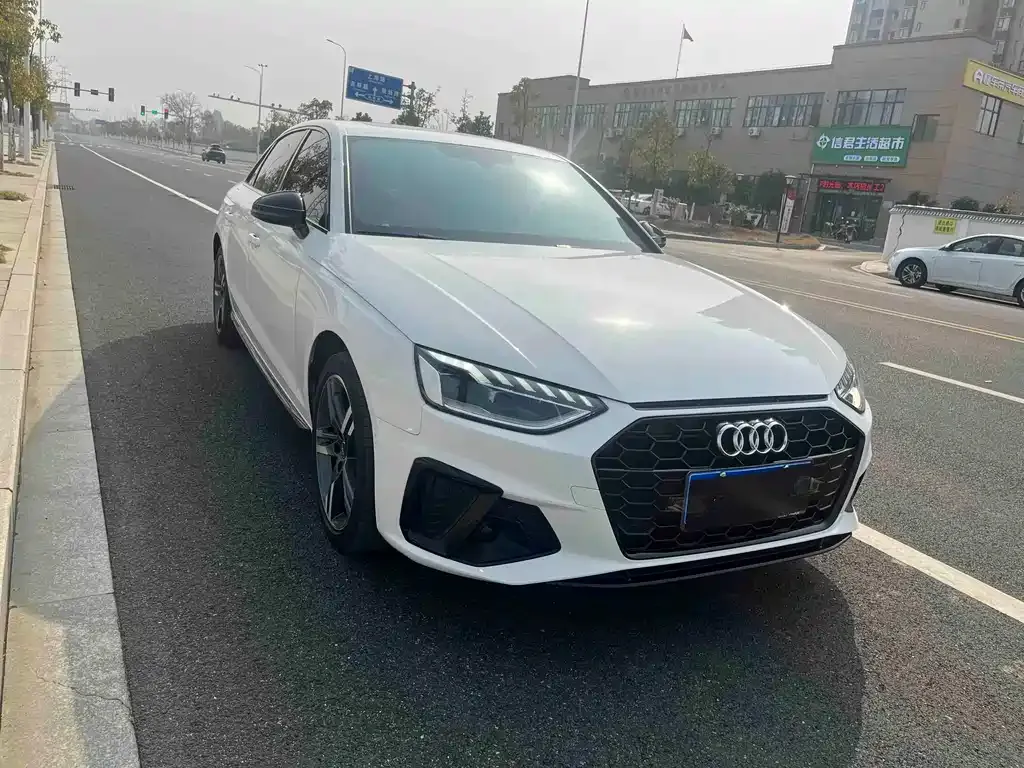 Audi A4L 2021 из CN, фото 3