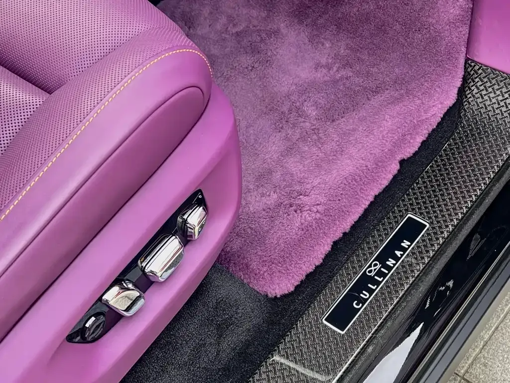 Rolls-Royce Cullinan 2023 из CN, фото 9