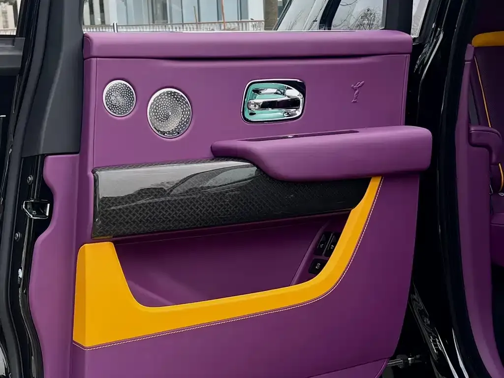 Rolls-Royce Cullinan 2023 из CN, фото 8
