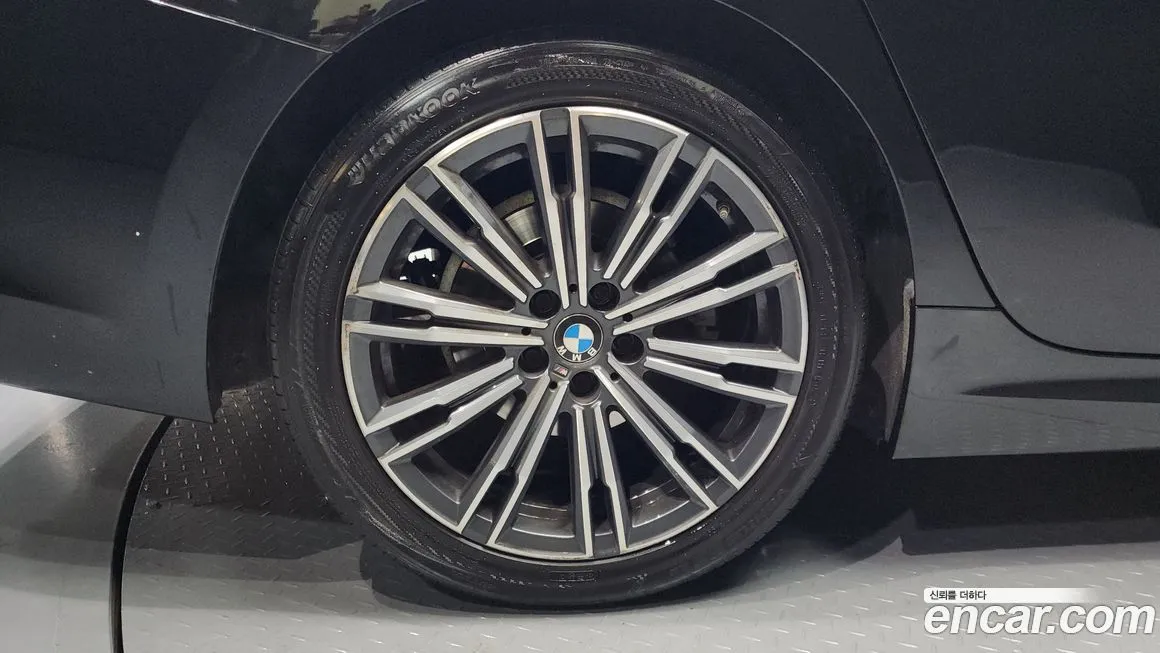 BMW 3-Series 2021 из KR, фото 7