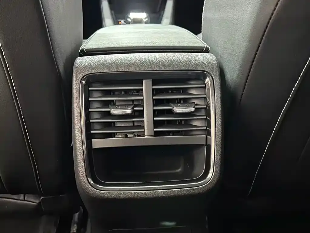 Skoda Octavia 2022 из CN, фото 4