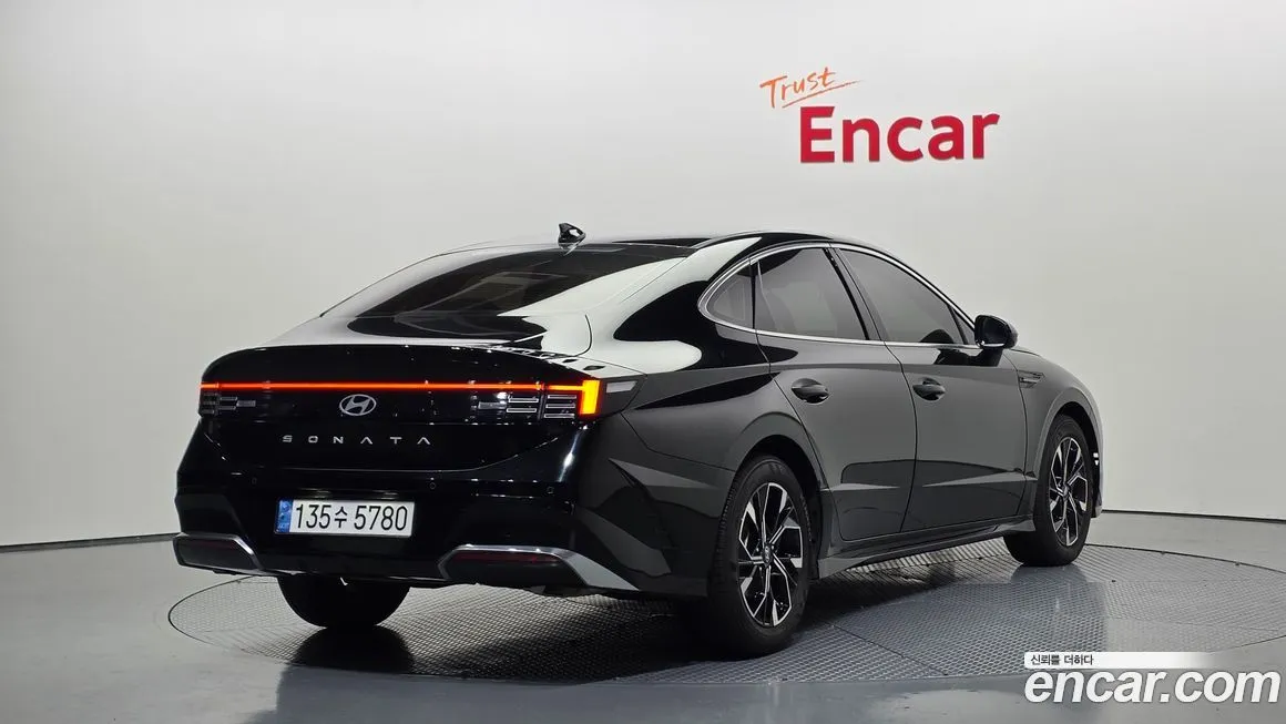 Hyundai Sonata 2024 из KR, фото 2