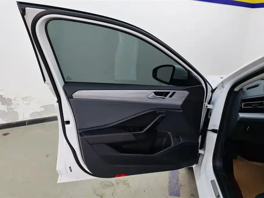 Volkswagen Sagitar 2023 из CN, фото 5