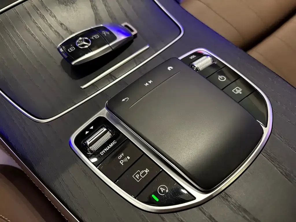 Mercedes-Benz E-Class 2022 из CN, фото 2