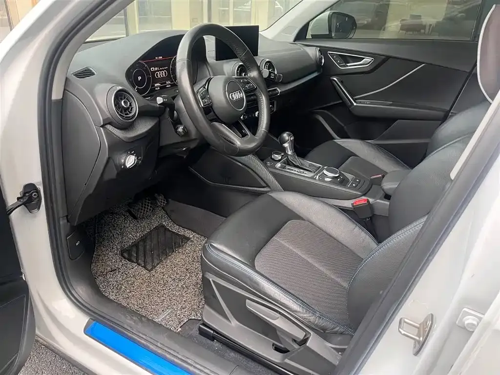 Audi Q2L e-tron 2021 из CN, фото 3
