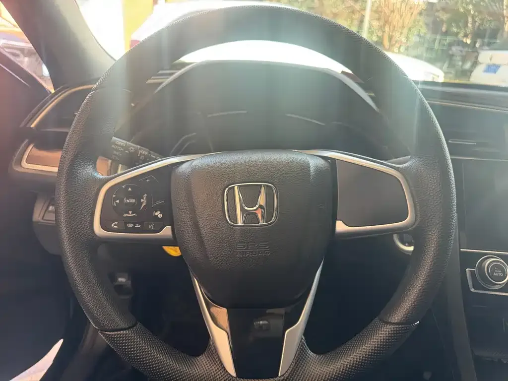 Honda Civic 2021 из CN, фото 2