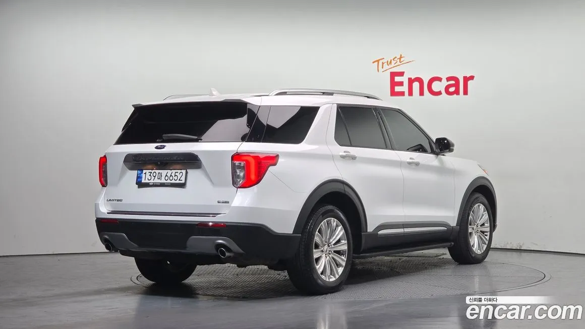 Ford Explorer 2022 из KR, фото 7