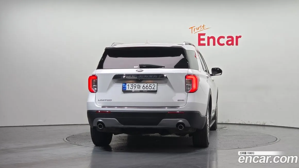 Ford Explorer 2022 из KR, фото 2