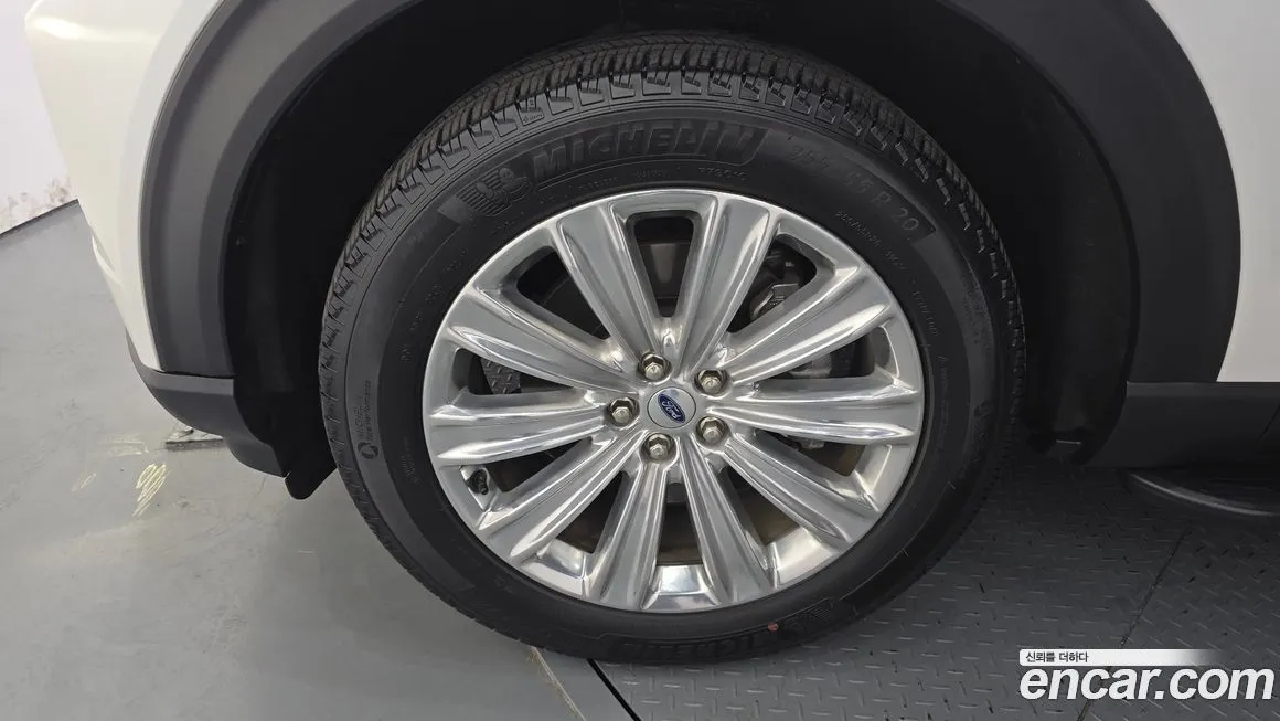 Ford Explorer 2022 из KR, фото 3