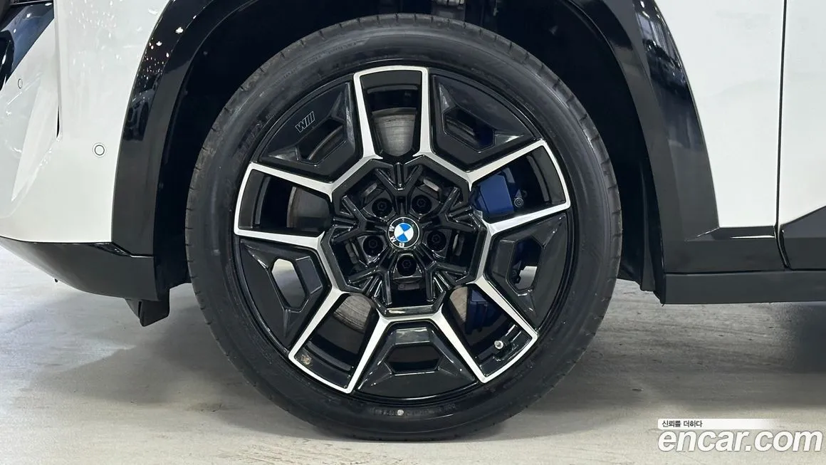 BMW XM 2025 из KR, фото 4