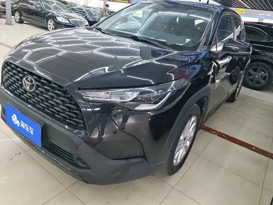 Toyota Corolla Cross 2023 из CN, фото 1