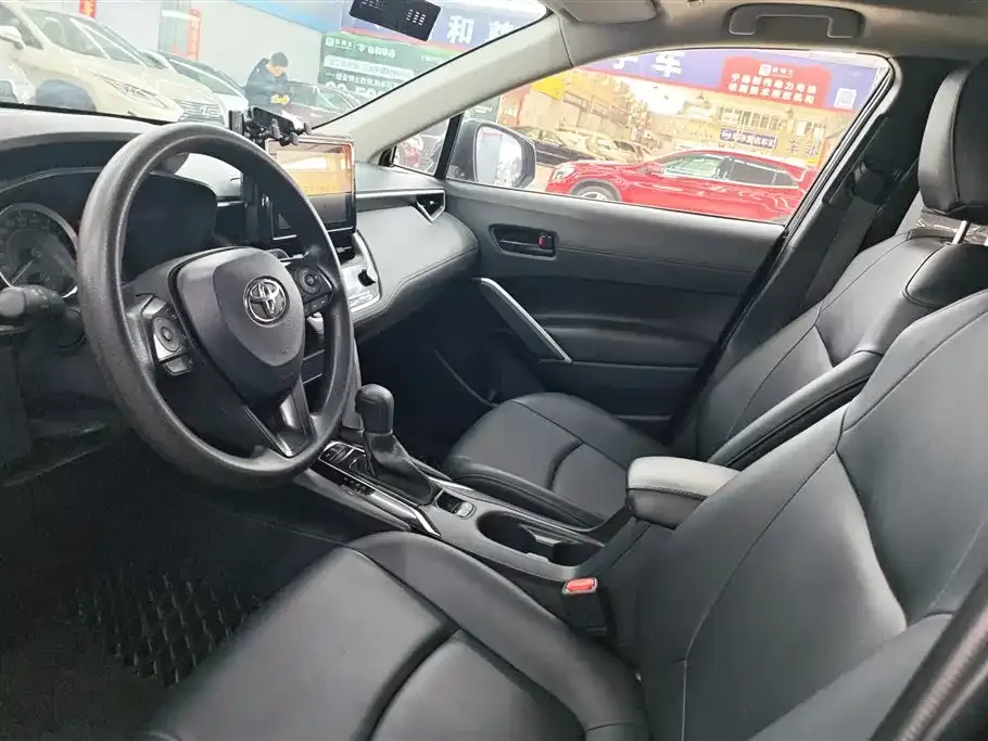 Toyota Corolla Cross 2023 из CN, фото 8