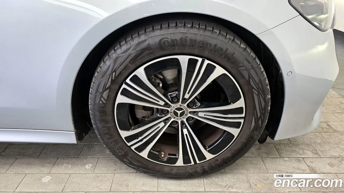 Mercedes-Benz E-Class 2025 из KR, фото 8
