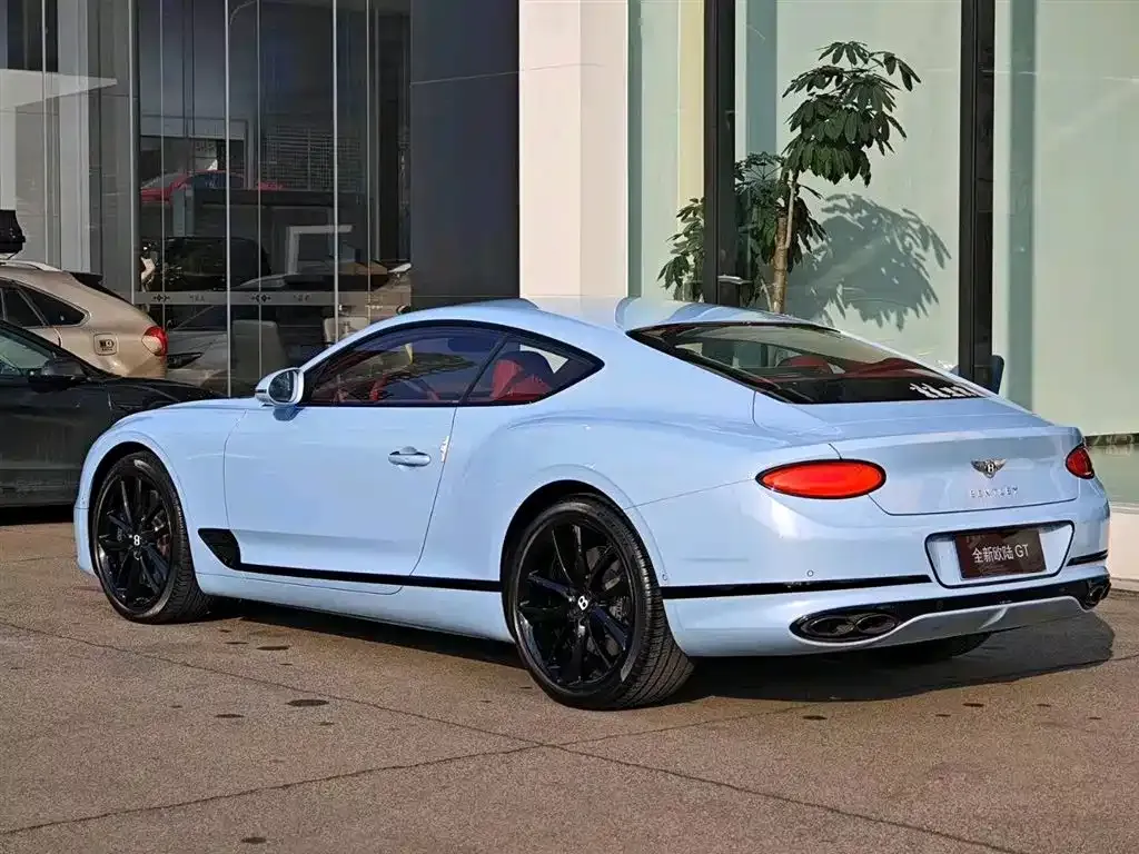 Bentley Continental 2021 из CN, фото 2